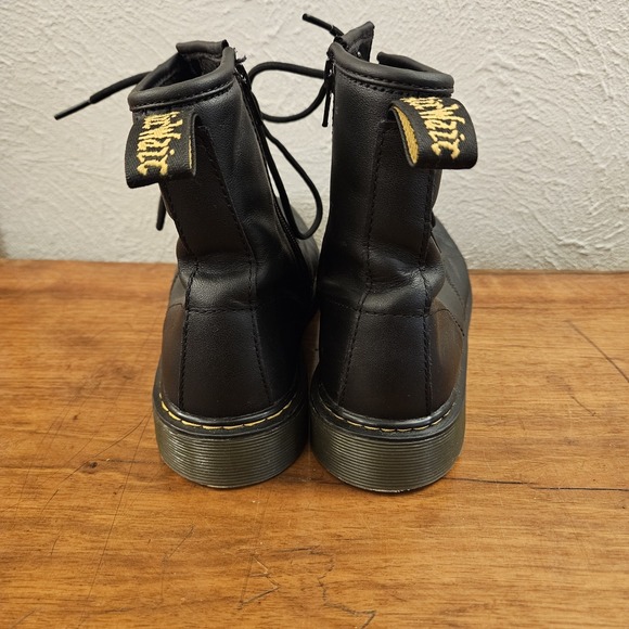 Dr. Martens 1460 Y Boots Womens Size 7 Black Leather Zip Lace Classic Shoes - Picture 5 of 8